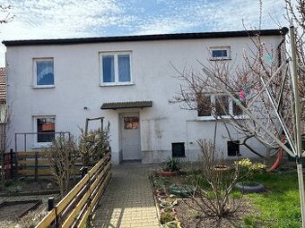 Prodej rodinného domu 143 m², pozemek 313 m² Kozomín