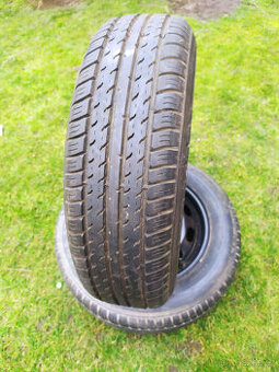 Letní pneu na discích 195/65 R15 + disky rozteč 5x100