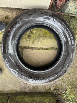 4ks Letní pneu 215/65R17 Continental