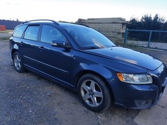 Volvo V-50