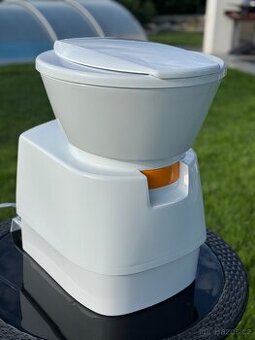 WC toaleta do karavanu Dometic CT4110 - 1