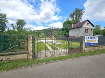 Pozemek 348 m2 ke stavbě rekreačního domku, v blízkosti řeky