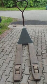 Paletový vozík