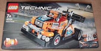 Lego Technic 42104 Závodní tahač