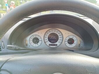 Mercedes Benz E320 CDI 4 - MATIC