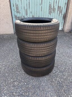 Letní pneu 215/55 R18