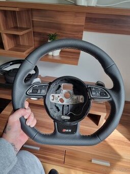 Nový zkosený volant Audi RS6 c7