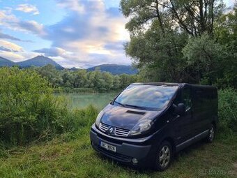 Renault trafic 2.0Dci 84kW Passenger, Nejvyšší výbava, 7míst
