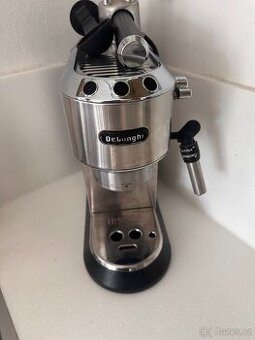 Delonghi kávovar