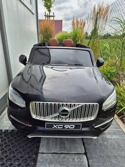 Dětské elektrické autíčko Volvo XC90
