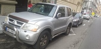 Mitsubichi Pajero