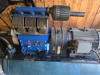 Kompresor - Orlík 2004