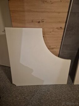 Rohový psací stůl IKEA