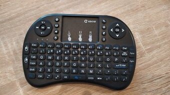 Bezdrátová mini klávesnice