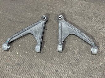 Corvette c5 / c6 zadní horní ramena