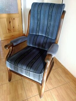 LUXUSNÍ, Rustikální  křeslo čalouněné . TOP STAV .