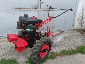 Vari malotraktor,DSK-317,motor Jikov,pluh těleso, závaží