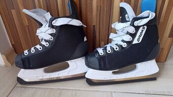 Lední brusle vel. 33