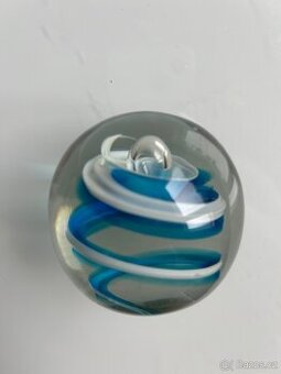 Skleněné těžítko