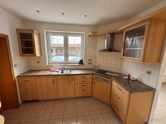 Kuchyňská linka se spotřebiči