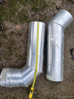 2 komínové roury a 3 kolena, průměr 130