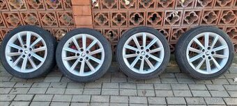 Škoda Teron 5x112 R17  225/45 R17