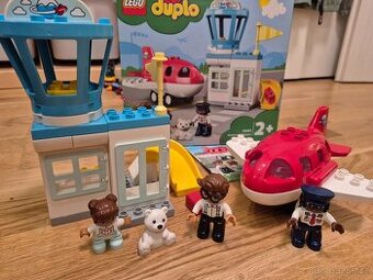 LEGO DUPLO 10961 – Letadlo a letiště