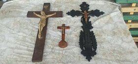 Staré dřevěné krucifixy