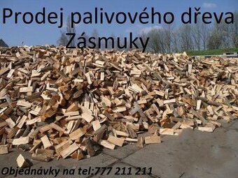 Štípané palivové dřevo