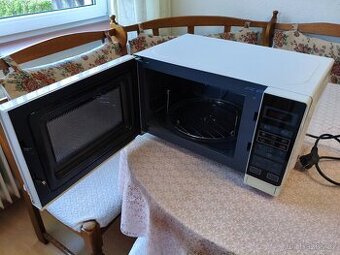 Mikrovlnná trouba SHARP R-242WE 800 W, 20 l