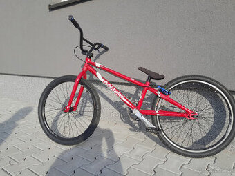 BMX Bikrosové kolo Inspyre Neo Cruiser Red 24"
