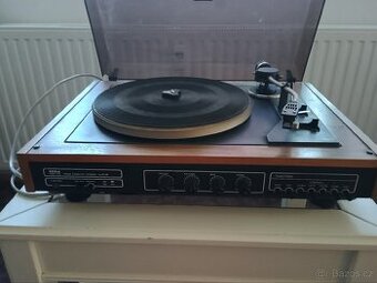 Gramofon Tesla NZC 431