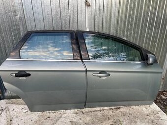 Ford mondeo mk5 prave dvere