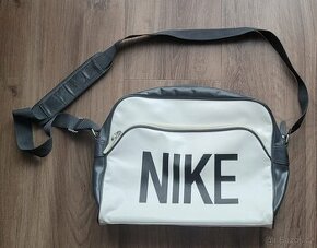 Taška přes rameno Nike Heritage