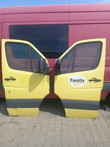 Dveře pravé a levé Sprinter 906