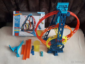 Hot Weels Track Builder - vystřelovací auto - trojitá smyčka