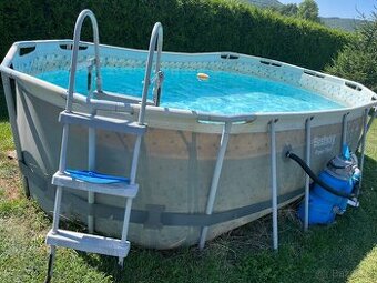 Venkovní bazén ovál, s pískovou filtraci, schůdky