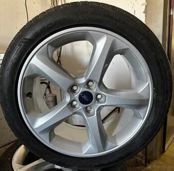 5x108 R18 8J ET55 Ford Mondeo + 235/45 R18 Dunlop