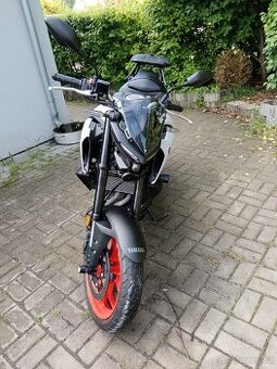 Yamaha MT-03