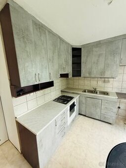 Kuchyň 260x190cm