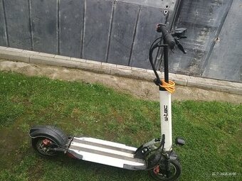 W-TEC electro koloběžka nosnost 120kg 700w