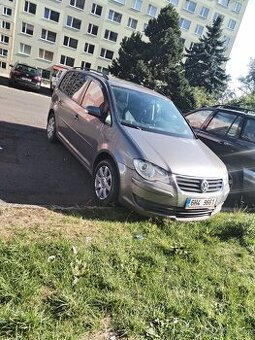 Prodám wv Touran FL 1.9 TDI 77kw 6q