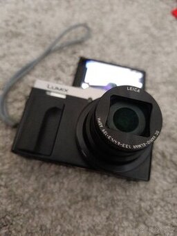 Prodám fotoaparát Lumix TZ99
