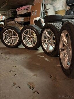 Sada ALU kol s pneu Dunlop SP Winter Sport 4D