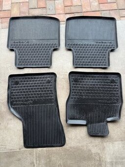 Koberečky originální Škoda Superb III