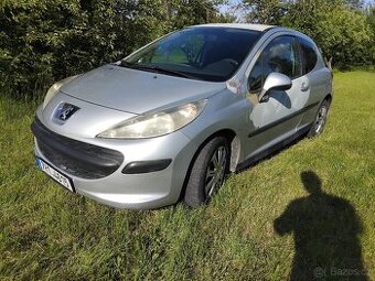 PEUGEOT 207 1.6 HDi
