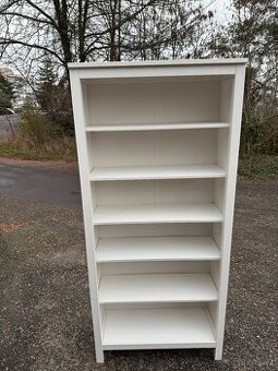 Knihovna IKEA Hemnes - bíl. mořidlo