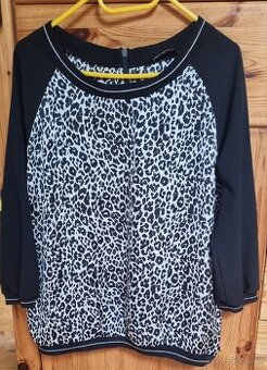 Dámská halenka se zvířecím vzorem