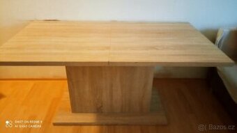 Krásný stůl..