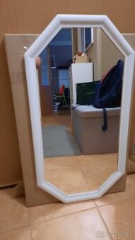 Nástěnné zrcadlo DIN1238 v dřevěném rámu / Rozměr 85x45 cm